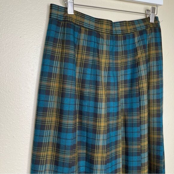 Vintage LL Bean Wool Blend Tartan Plaid Pleated Skirt Women Size 12 Blue Black - Picture 2 of 11